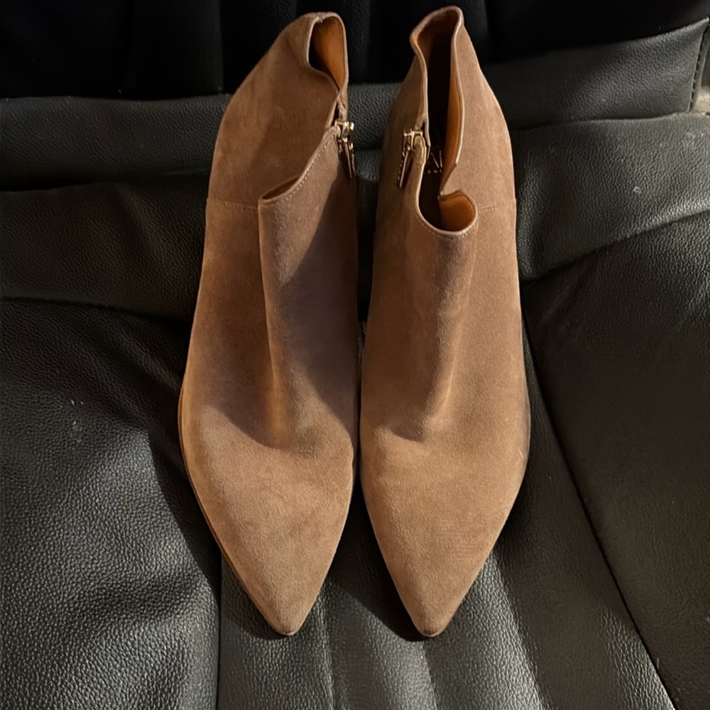FRANCO SARTO beige Pointy Toe Triangular Heeled Booties
